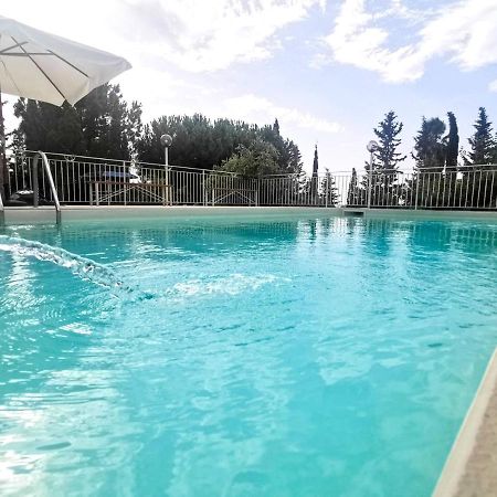 Al Tempio Della Pace Hotel Carini Bagian luar foto