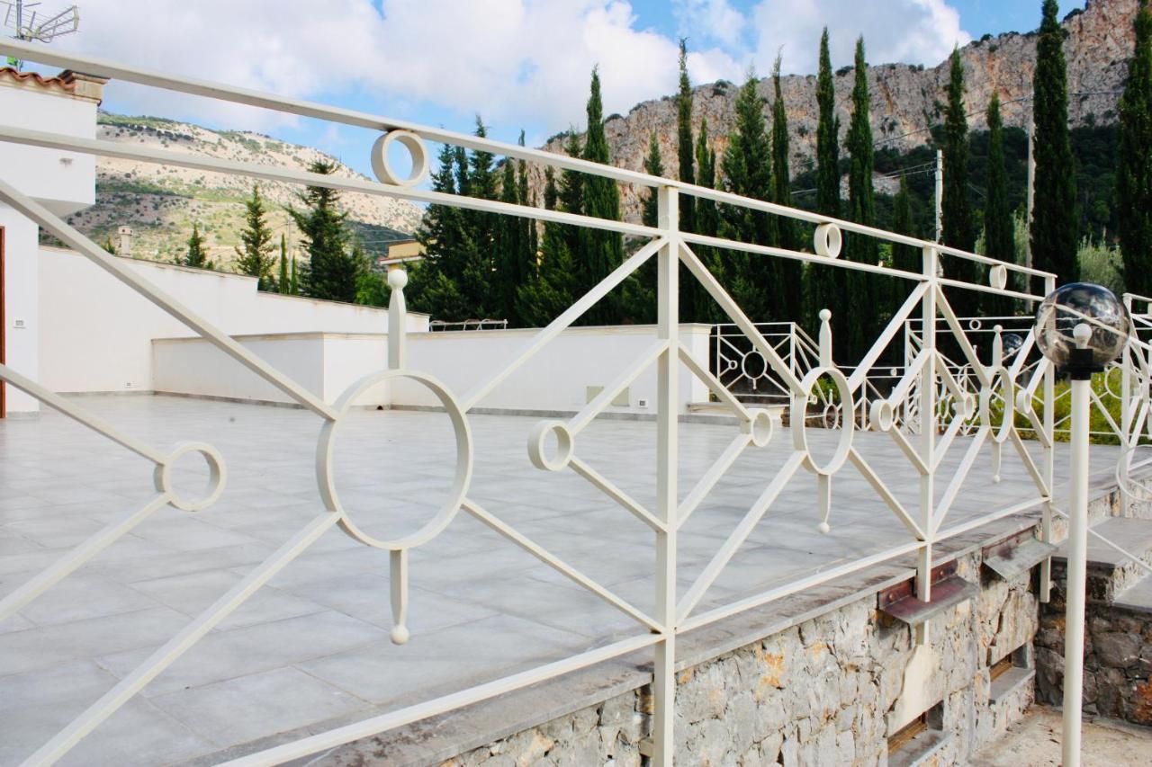 Al Tempio Della Pace Hotel Carini Bagian luar foto